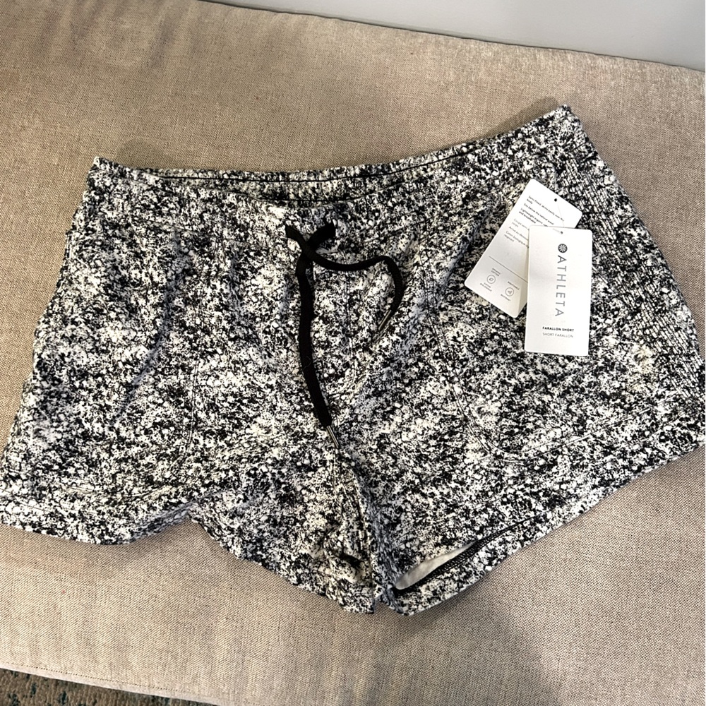 NWT XL Athleta FarAllon Semi Fitted Lightweight Organic Cotton Stretchy Shorts